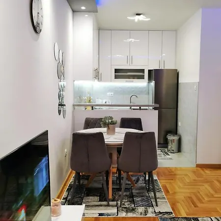 Delic Apartment *